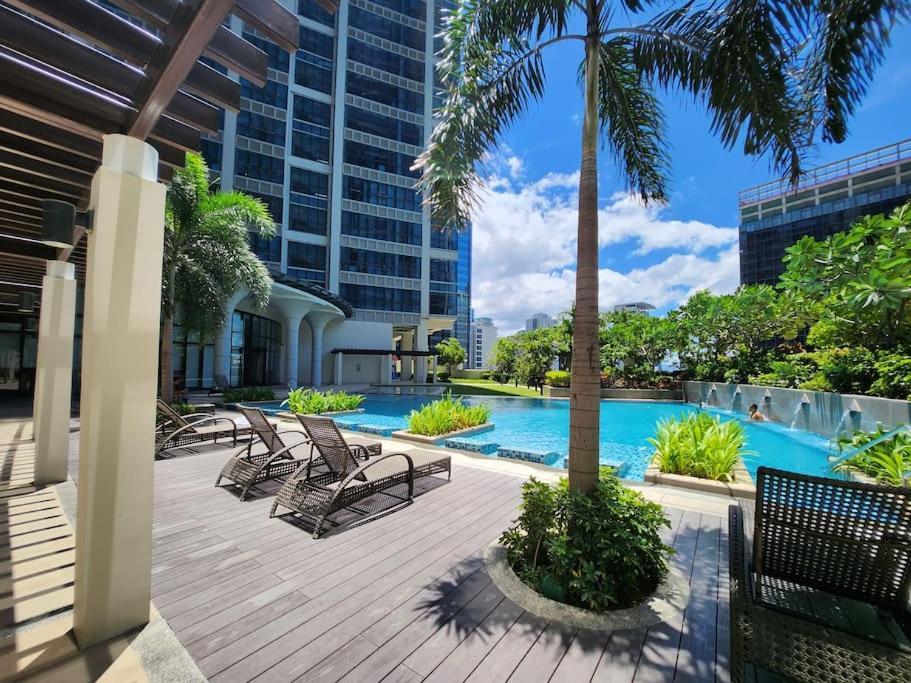 Luxestaysmnl Coastal Chic Netflx 380Mbps Pool Bgc مانيلا المظهر الخارجي الصورة