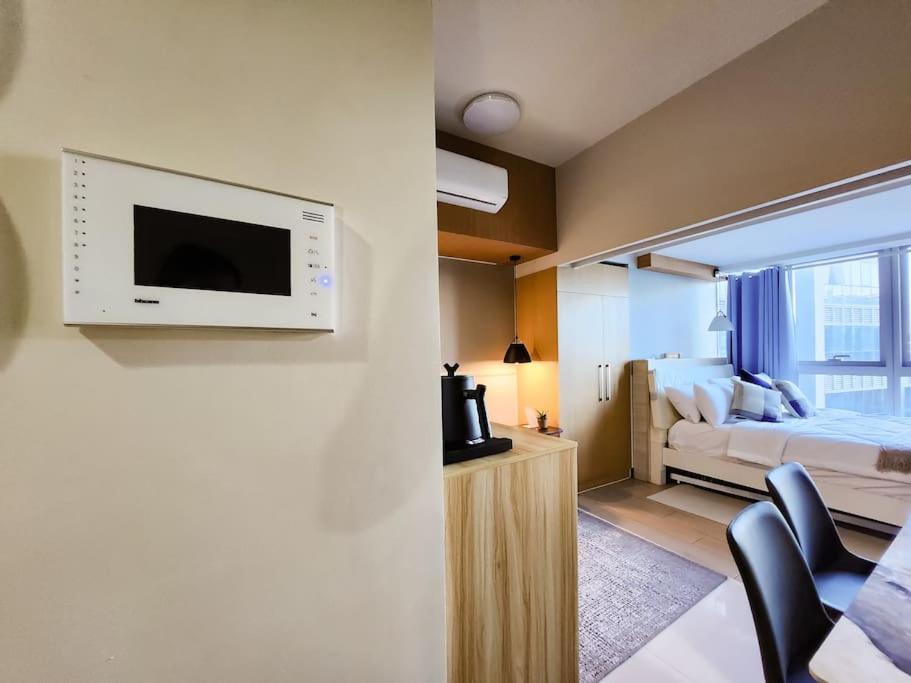 Luxestaysmnl Coastal Chic Netflx 380Mbps Pool Bgc مانيلا المظهر الخارجي الصورة