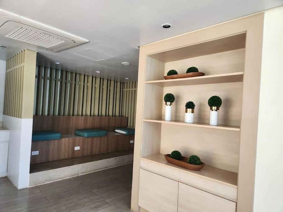 Luxestaysmnl Coastal Chic Netflx 380Mbps Pool Bgc مانيلا المظهر الخارجي الصورة