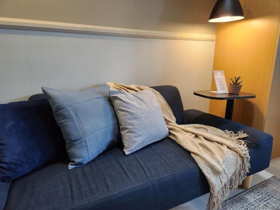 Luxestaysmnl Coastal Chic Netflx 380Mbps Pool Bgc مانيلا المظهر الخارجي الصورة