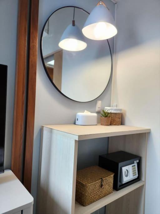 Luxestaysmnl Coastal Chic Netflx 380Mbps Pool Bgc مانيلا المظهر الخارجي الصورة