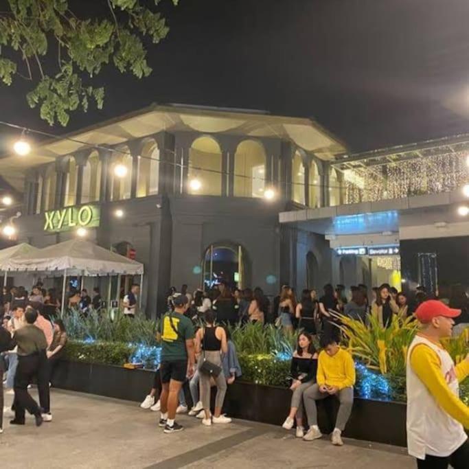 Luxestaysmnl Coastal Chic Netflx 380Mbps Pool Bgc مانيلا المظهر الخارجي الصورة